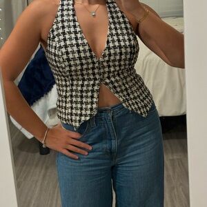 Stylish Black and White Houndstooth Halter Top
